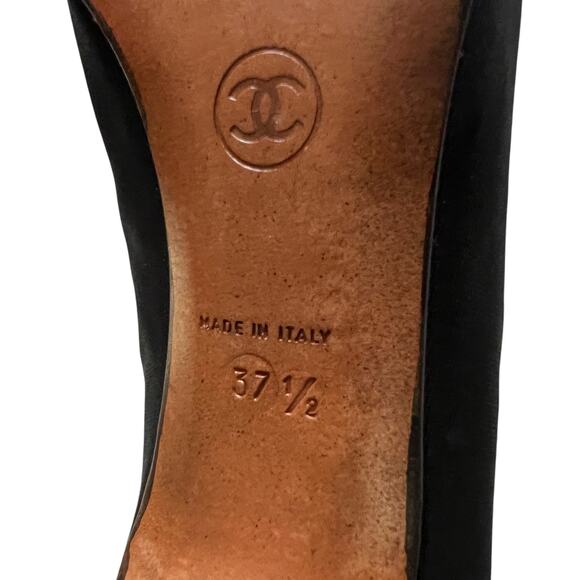 Chanel Black Interlocking CC Logo Nylon Pumps, US7.5,/T37.5 - Picture 14 of 15